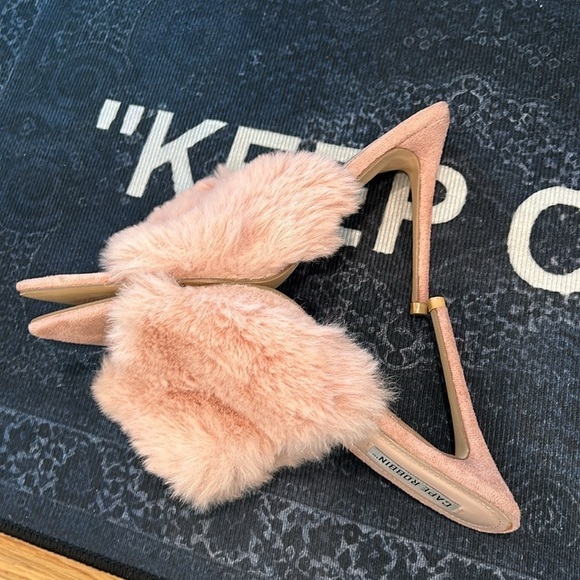 Cape Robbin faux fur slip on pointed toe heels women’s size 9 mauve / pink - Picture 8 of 8